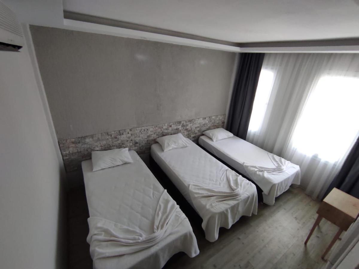1989 Hotel Sebat Çeşme Buitenkant foto